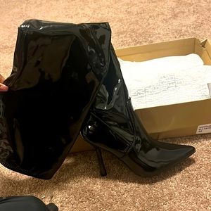 NEW Steve Madden Vanquish Black Patent Thigh High Boots🖤